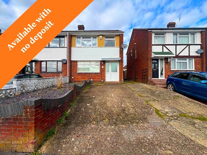 3 Bedroom Terraced House To Rent In Chadwell Avenue, Southampton, Hampshire, SO19