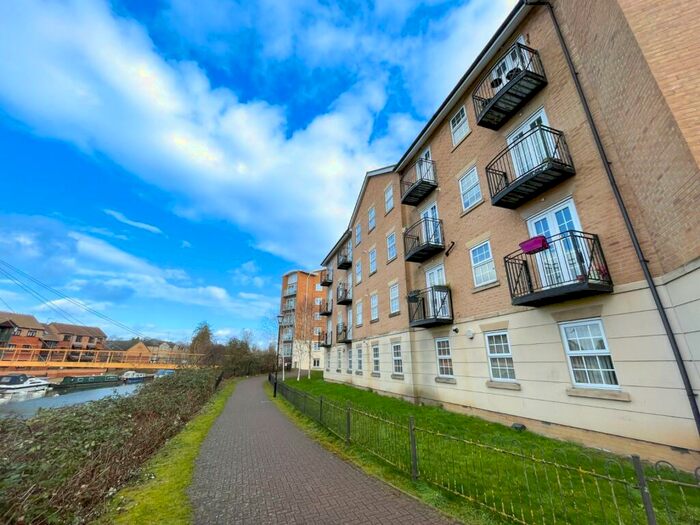1 Bedroom Apartment To Rent In Johnson Court, Southbridge, Northampton, NN4