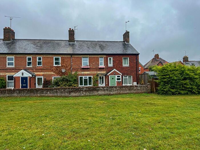 2 Bedroom Terraced House To Rent In Adeys Close, Newbury, RG14