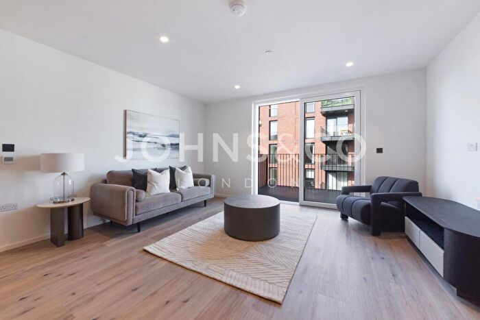 1 Bedroom Apartment To Rent In Bowline House, Heron Wharf, London, E14