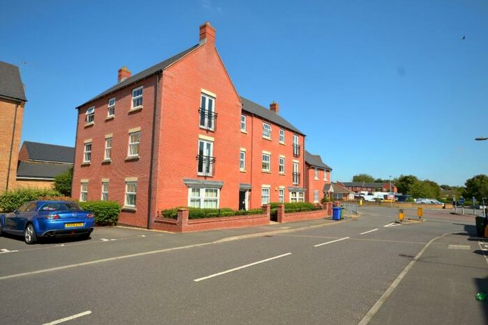 2 Bedroom Flat To Rent In Alchester Court, Towcester, NN12
