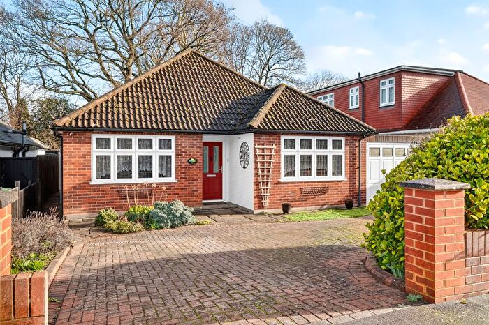 4 Bedroom Detached Bungalow For Sale In Crosslands, Chertsey, KT16