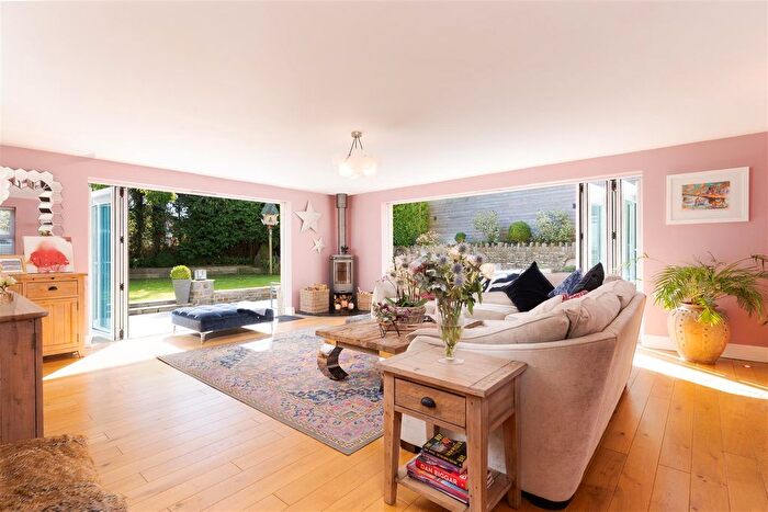 4 Bedroom Detached House For Sale In Trerhyngyll, Cowbridge, CF71