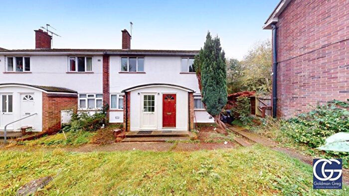 2 Bedroom Maisonette To Rent In Holtwhites Hill, Enfield, EN2