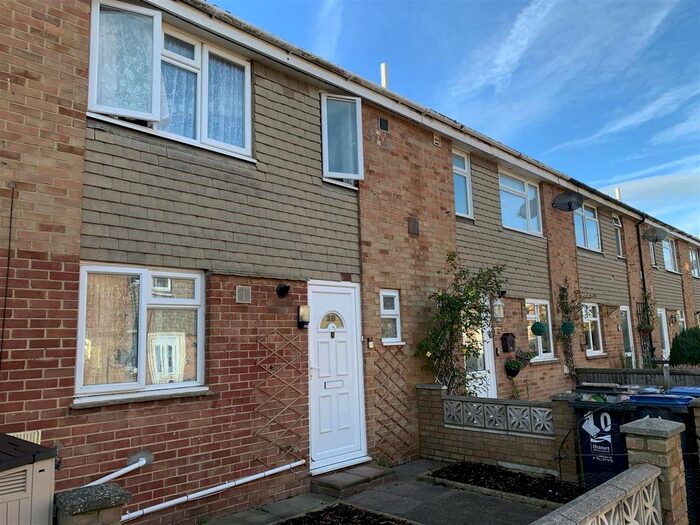 3 Bedroom Property To Rent In Bedford Square, Stirling Way, Ramsgate, CT12