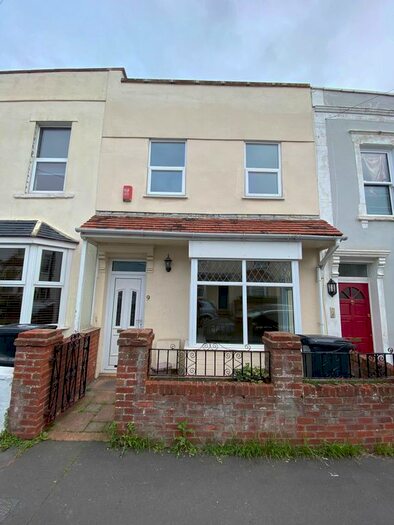 1 Bedroom Terraced House To Rent In Oak Road, Bristol, BS7
