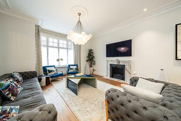 6 Bedroom Property To Rent In Grove Park Gardens, London, W4
