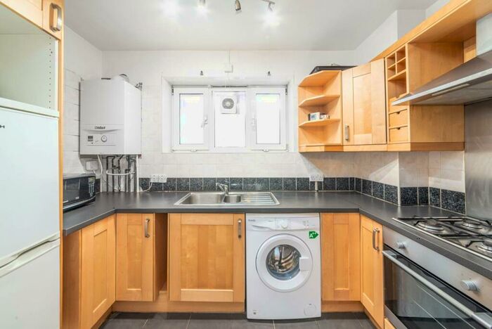 1 Bedroom Flat To Rent In Augustus Street, Euston, London, NW1