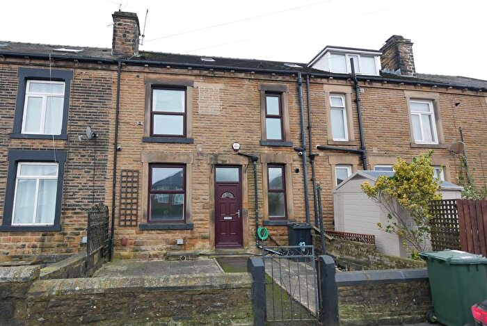 2 Bedroom Terraced House To Rent In Springfield Lane, Morley, Leeds, LS27