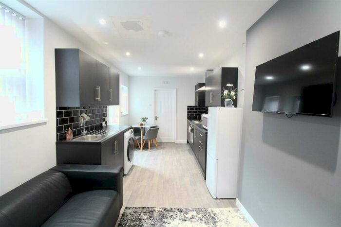 1 Bedroom Apartment To Rent In Albert Avenue, Hull, HU3