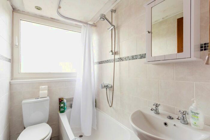 5 Bedroom Detached House To Rent In Noverton Lane, Prestbury, GL52