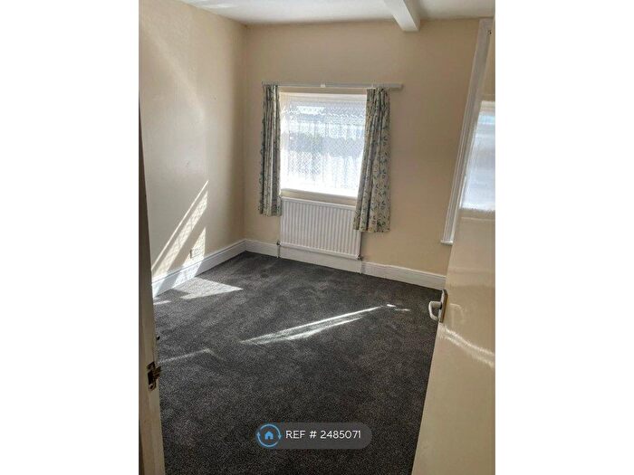 2 Bedroom Terraced House To Rent In Elmina Road, Swindon, SN1