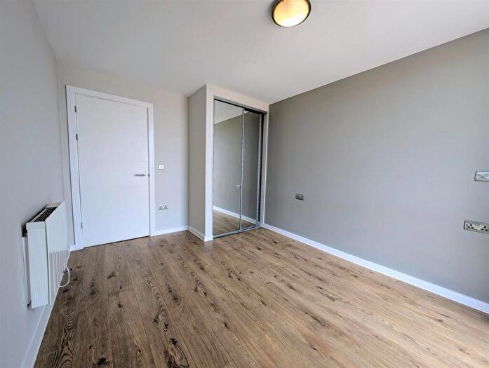 2 Bedroom Apartment To Rent In Jesse Hartley Way, Liverpool, L3