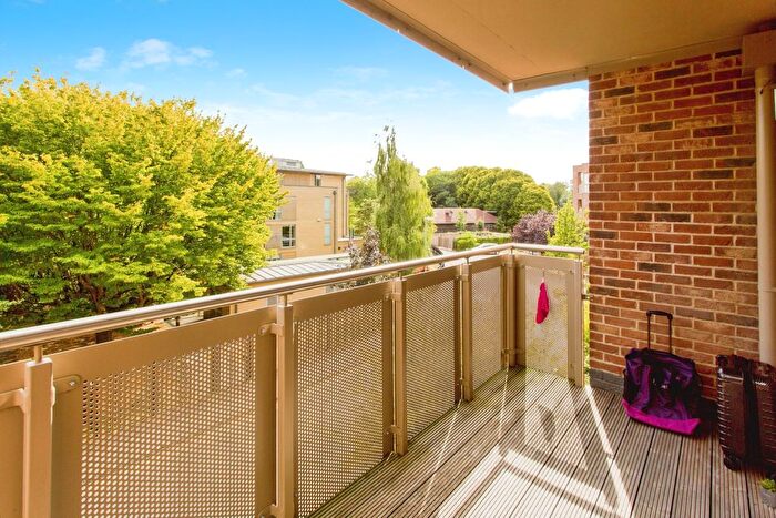 2 Bedroom Flat To Rent In Harrison Drive, Cambridge, CB2