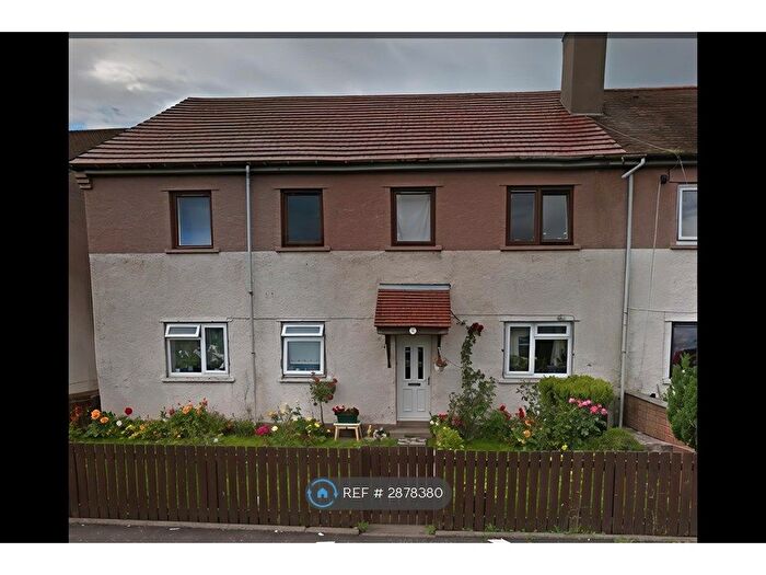 3 Bedroom Flat To Rent In East Castle St, Alloa, FK10