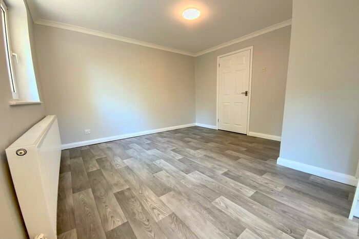 3 Bedroom Bungalow To Rent In Grenville Drive, Tavistock, PL19