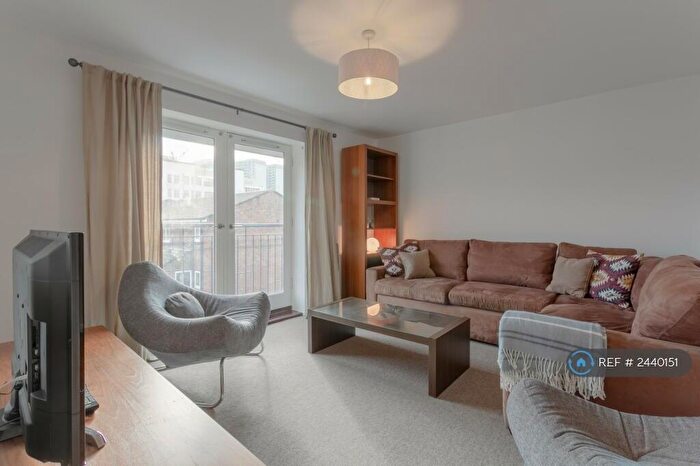 2 Bedroom Flat To Rent In Chicksand Street, London, E1