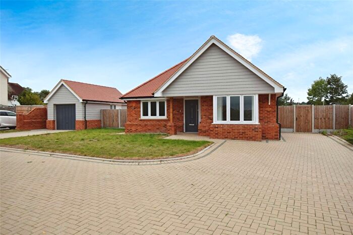 3 Bedroom Detached Bungalow For Sale In Springwood Close, Latchingdon, CM3