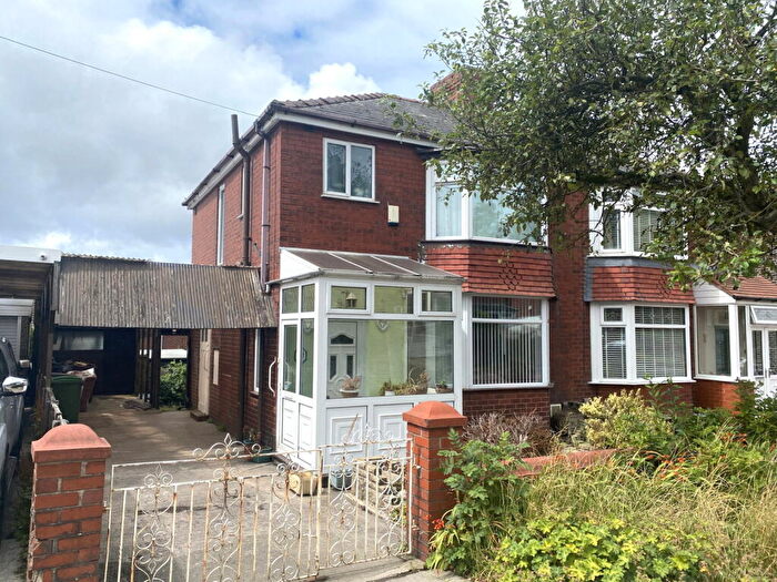 3 Bedroom Semi Detached House For Sale In Haven Lane, Moorside, OL4