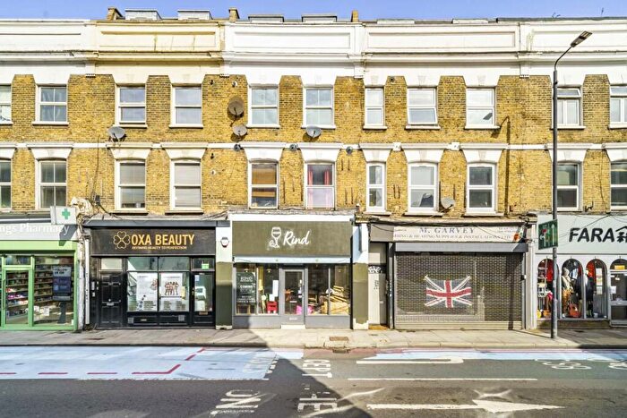1 Bedroom Flat To Rent In Battersea Park Road, Battersea, SW11