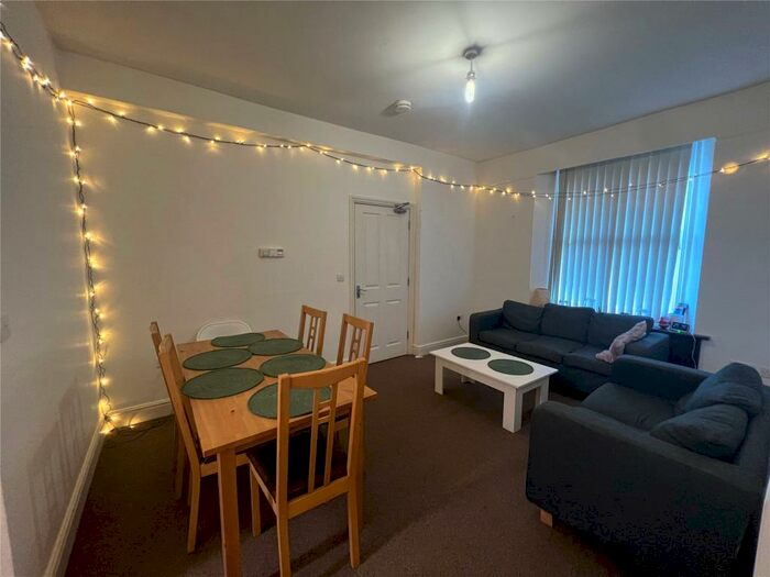 6 Bedroom End Of Terrace House To Rent In Caernarfon Road, Bangor, Gwynedd, LL57