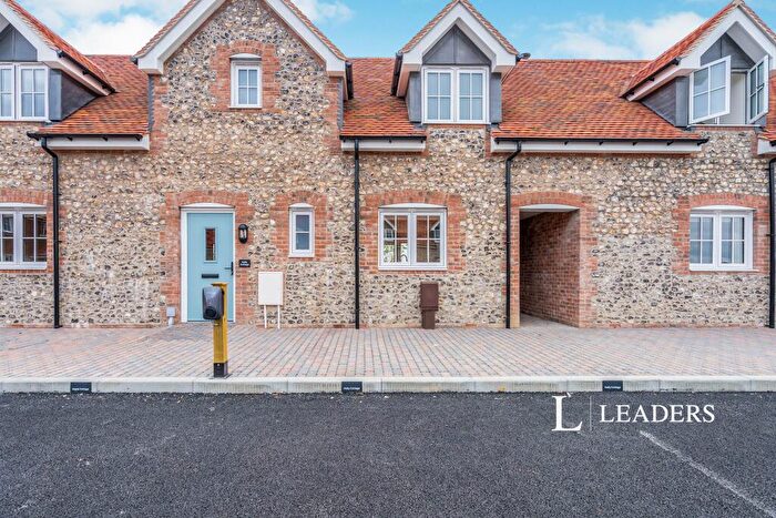 3 Bedroom Terraced House To Rent In Sack Lane, PO22