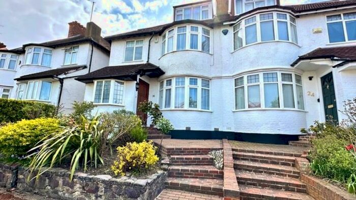 4 Bedroom Semi-Detached House To Rent In Hillcrest Avenue, Golders Green, NW11