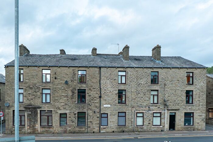 2 Bedroom Flat To Rent In Cowpe View, Bacup Road, Waterfoot, BB4