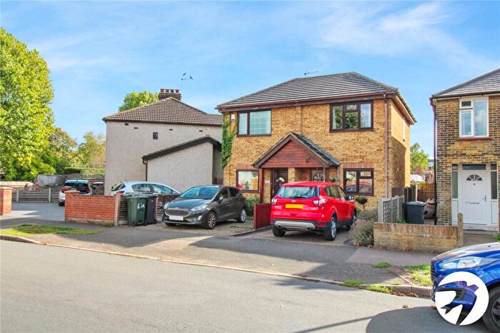 2 Bedroom Semi Detached House To Rent In Ames Road, Swanscombe, Kent, DA10