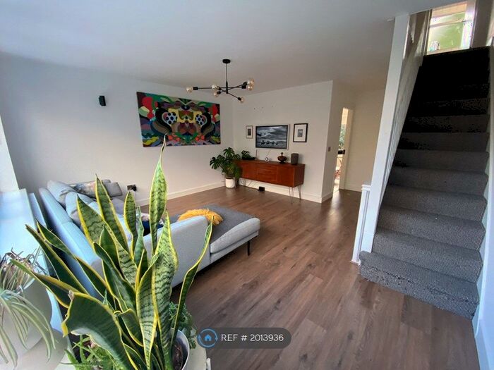 3 Bedroom Terraced House To Rent In Clarendon Road, Sale, M33