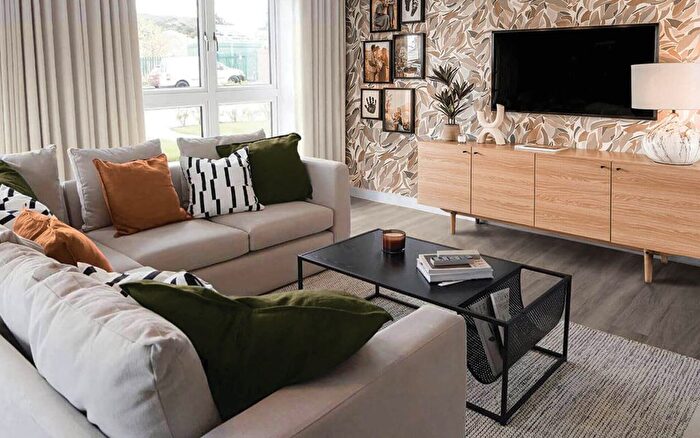 2 Bedroom Flat For Sale In Thanet Way, Whitstable, CT5