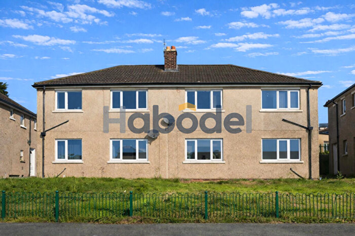 1 Bedroom Flat To Rent In Whinfield Close, Braithwaite, Keighley, BD22