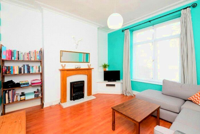 1 Bedroom Flat To Rent In Wallfield Place, First Floor Left, Aberdeen, AB25