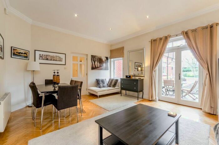 2 Bedroom Flat To Rent In Arthur Road, Wimbledon Park, London SW19