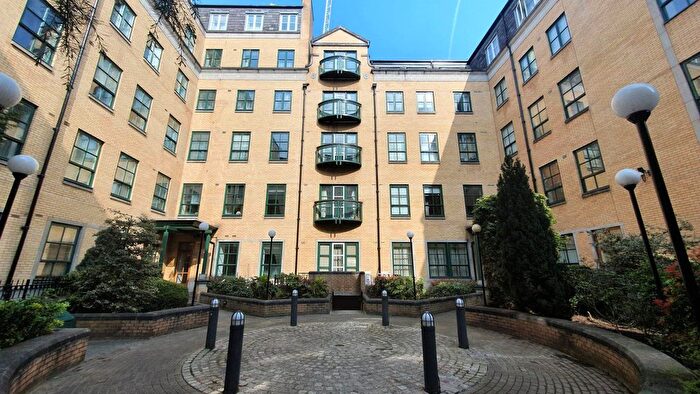 1 Bedroom Flat To Rent In Bombay House, Whitworth St, M1