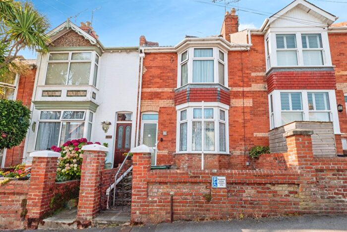 3 Bedroom Terraced House For Sale In Chickerell Road, Weymouth, DT4