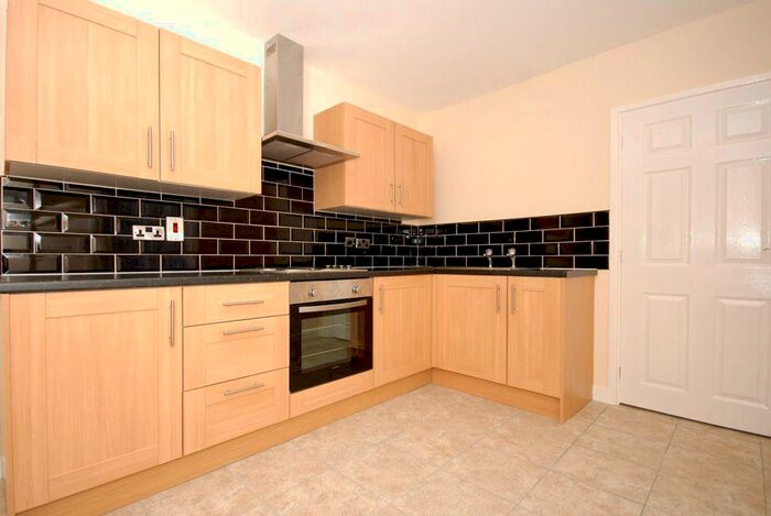 1 Bedroom Flat To Rent In Ground Floor Flat, Vaughan Avenue, DN1