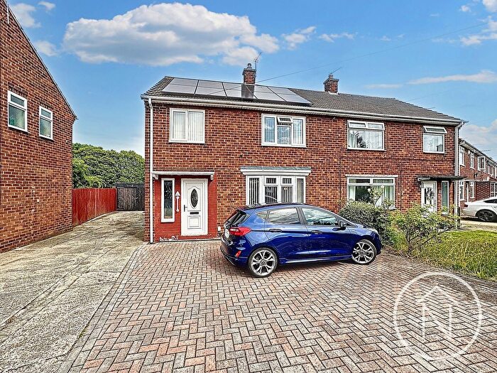 3 Bedroom End Of Terrace House For Sale In Braemar Road, Billingham, TS23