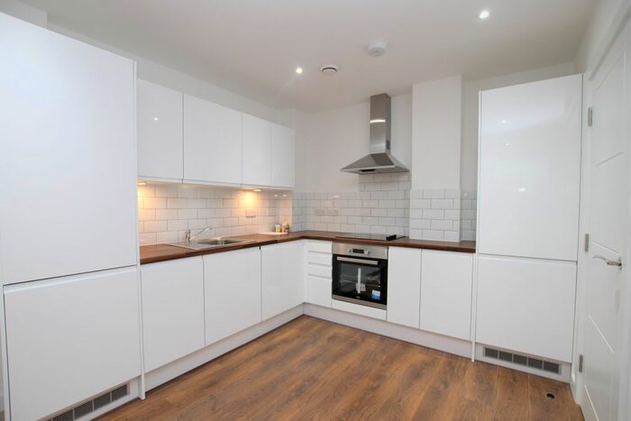 1 Bedroom Flat To Rent In Strand Parade, Goring-By-Sea, BN12