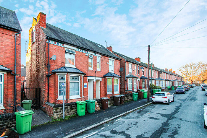 5 Bedroom Semi Detached House To Rent In Teversal Avenue, Lenton, NG7