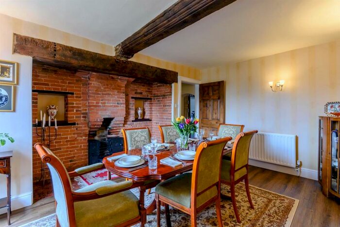 6 Bedroom Detached House For Sale In Yeaveley, Ashbourne, Derbyshire, DE6