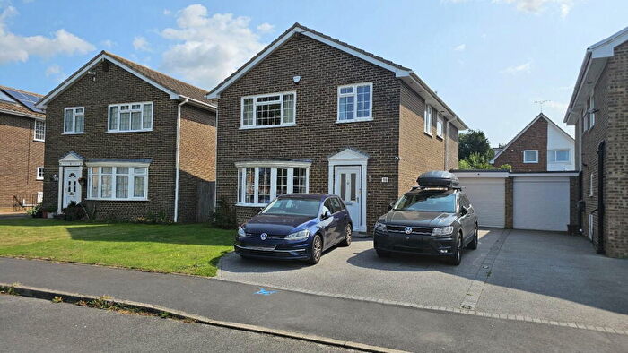 4 Bedroom Detached House For Sale In Old Hall Drive, Ramsgate, CT12