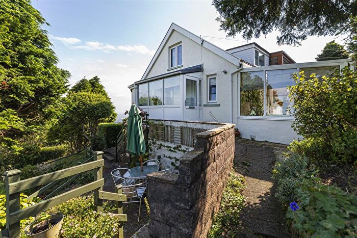 2 Bedroom Semi-Detached Bungalow For Sale In Back Lane, Queensbury, Bradford, BD13