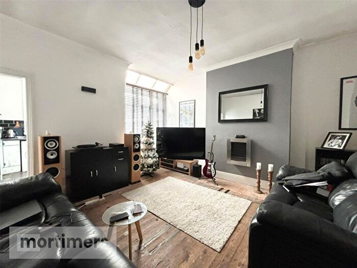3 Bedroom Terraced House For Sale In Bonsall Street, Blackburn, Lancashire, BB2