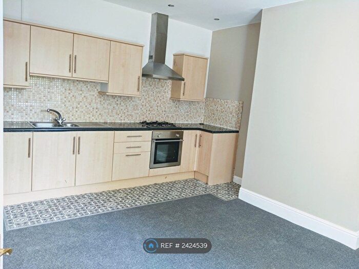 3 Bedroom Terraced House To Rent In Schofield Lane, Huddersfield, HD5