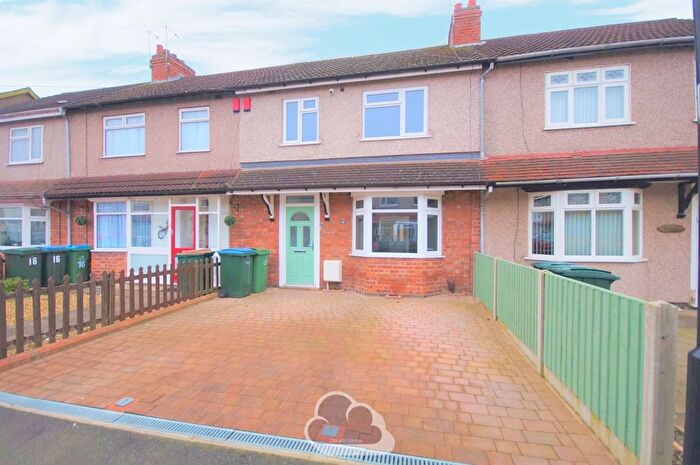 3 Bedroom Terraced House To Rent In Wyken Avenue, Coventry, CV2