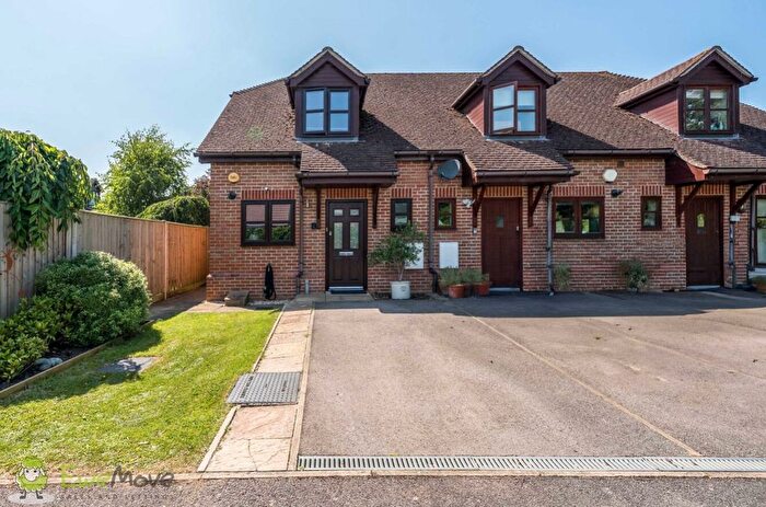 2 Bedroom End Of Terrace House For Sale In Penbere Close, Pamber Heath, Tadley, Hampshire, RG26