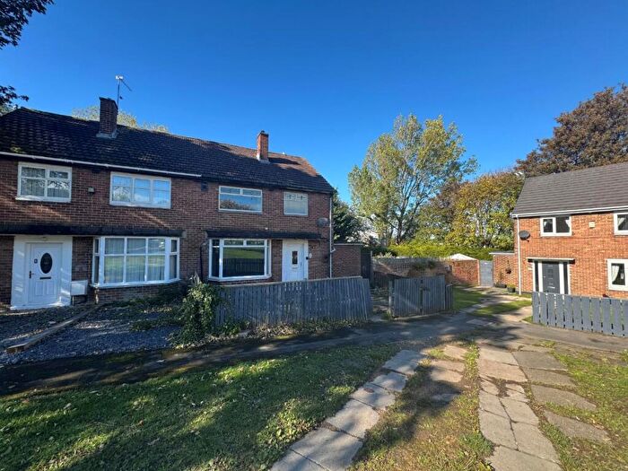 3 Bedroom Semi-Detached House For Sale In Fairbairn Road, Peterlee, County Durham, SR8