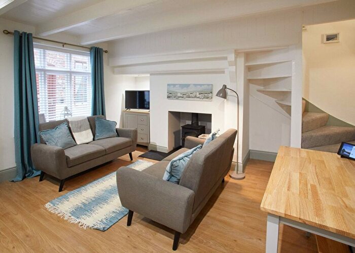 2 Bedroom Flat To Rent In Whitby, YO21