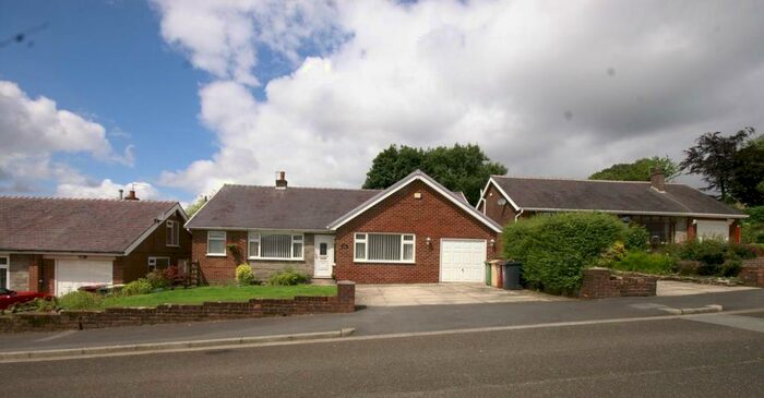 2 Bedroom Detached Bungalow To Rent In Moss Drive, Horwich, Bolton, BL6